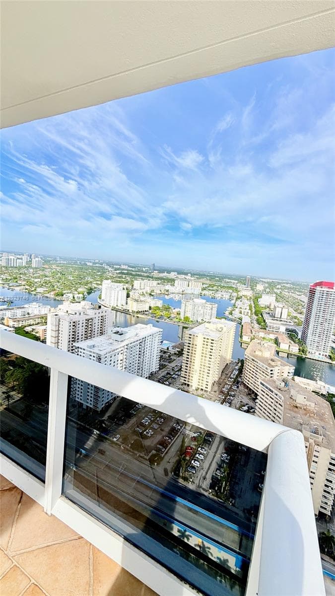 Beach Club · #3708 in Hallandale Beach - Photo 2