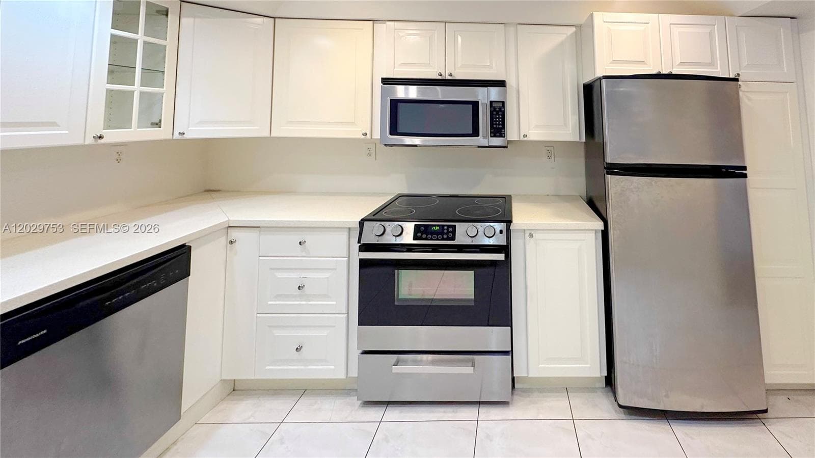 Oceanview Park Condo · #323 in Hallandale Beach - Photo 2