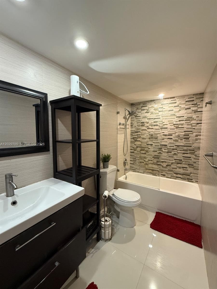 Ocean Reserve · #912 in Sunny Isles Beach - Photo 2