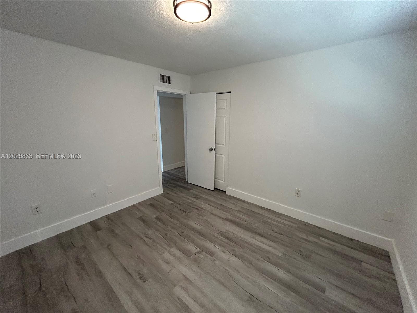 Villa De Marbella · #102 in Hialeah - Photo 12