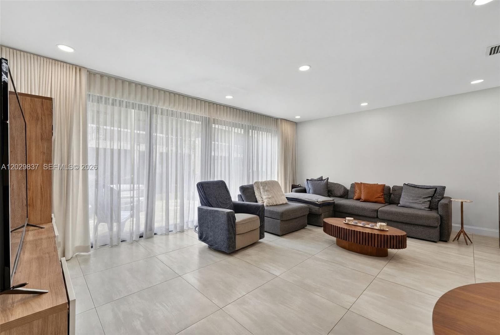 MARINA COVE AT HARBOR VIL · #16-G in Aventura - Photo 10