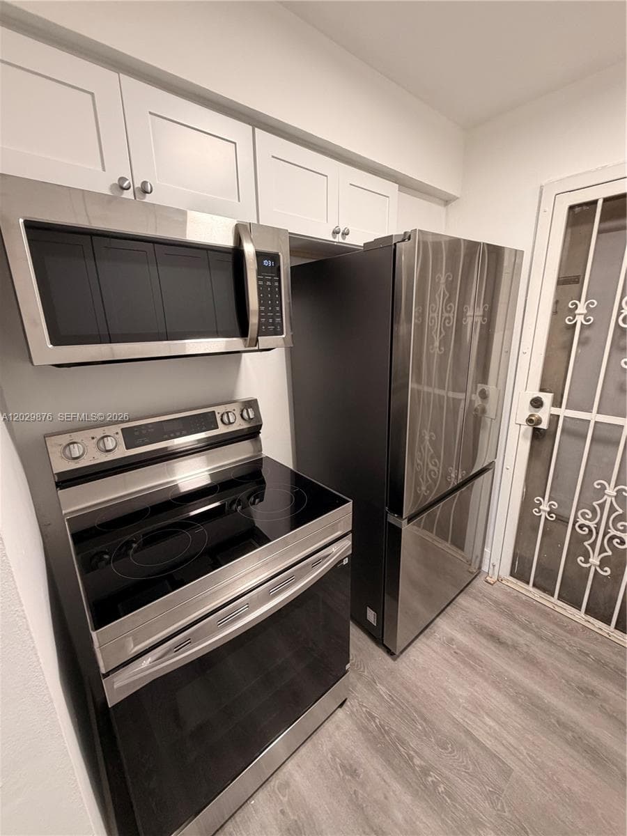 PARK FOUNTAIN CONDO · #6E in North Miami - Photo 3