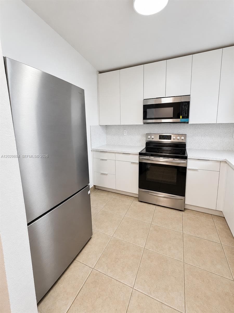 W & C Condo · #317 in Hialeah - Photo 7