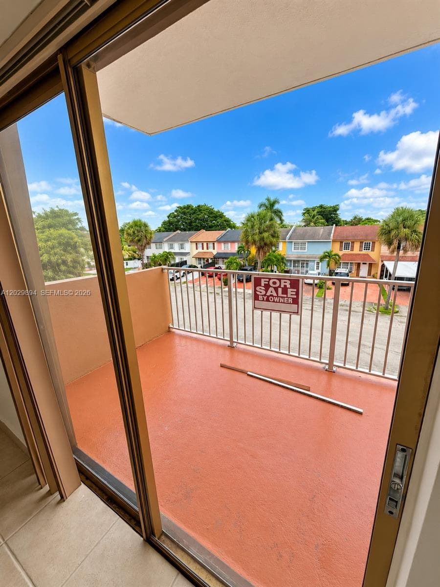 W & C Condo · #317 in Hialeah - Photo 30