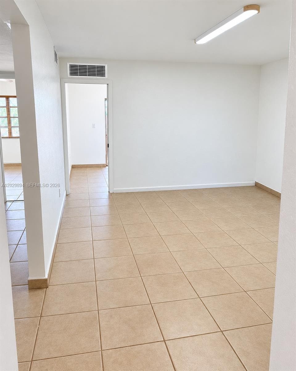 W & C Condo · #317 in Hialeah - Photo 14