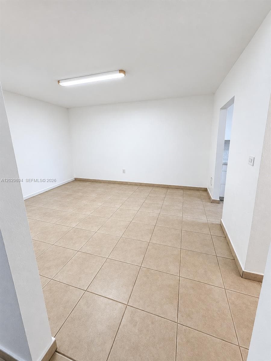 W & C Condo · #317 in Hialeah - Photo 15