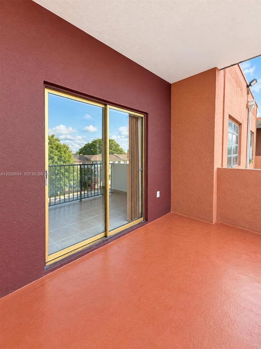 W & C Condo · #317 in Hialeah - Photo 31