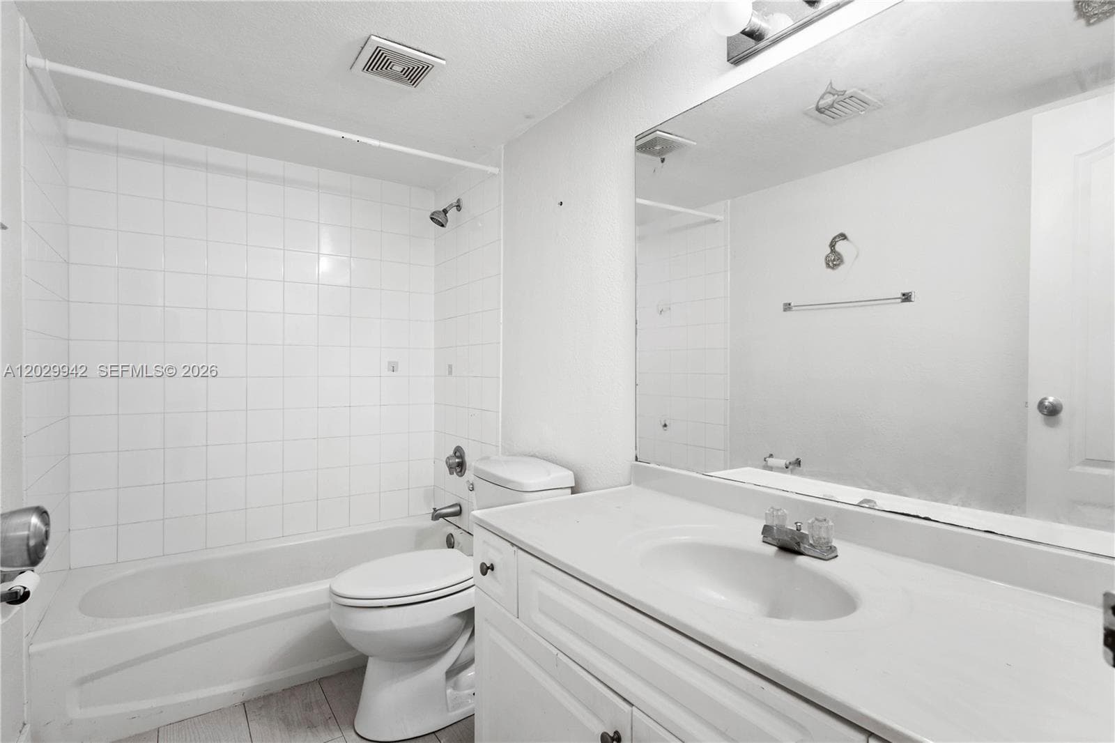 DORAL GARDENS II · #211 in Doral - Photo 20