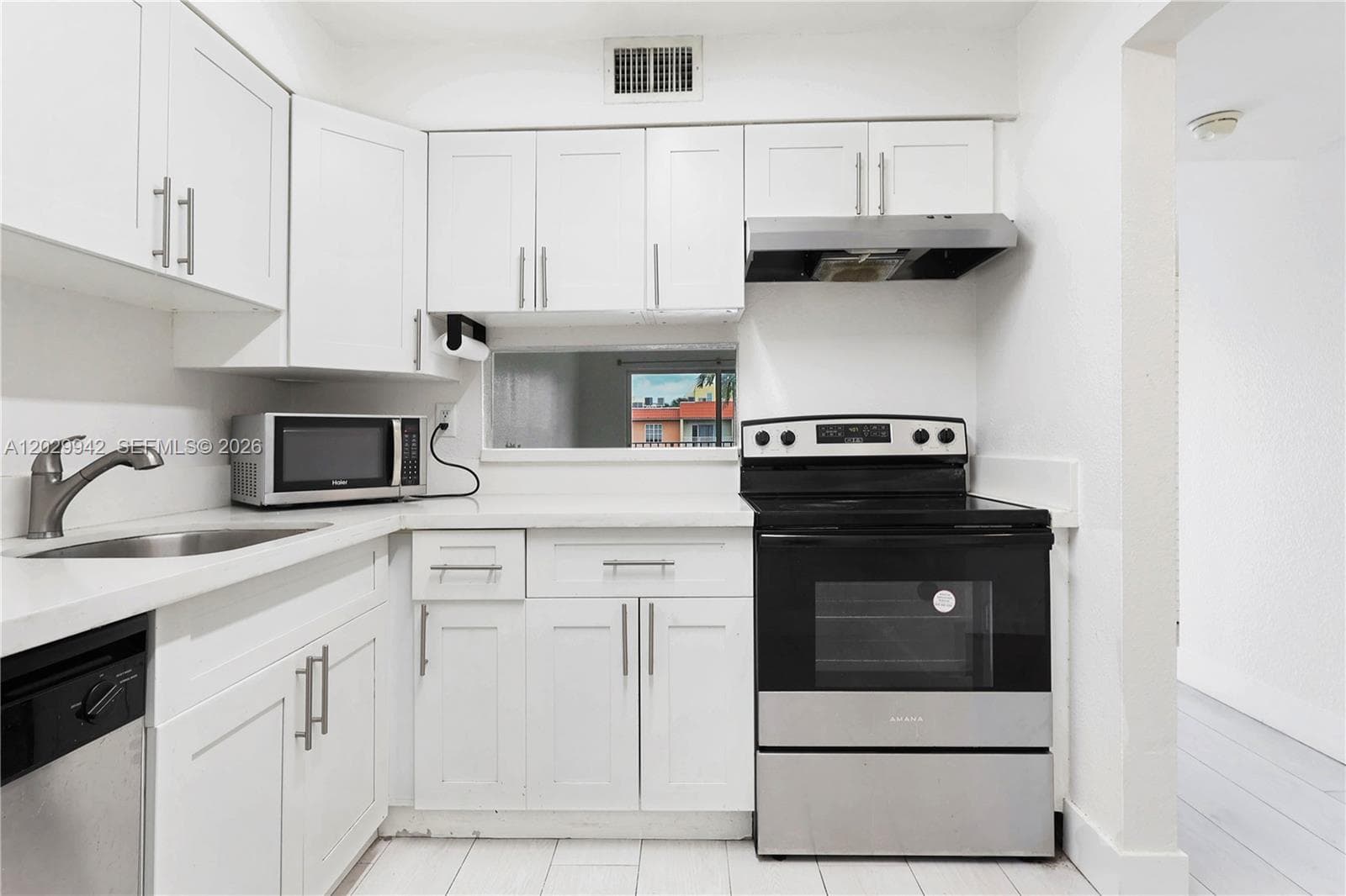 DORAL GARDENS II · #211 in Doral - Photo 10