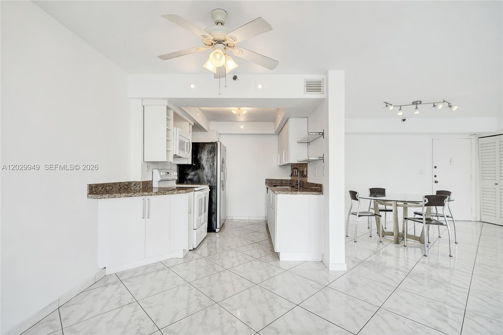 Fairview House · #S403 in Sunny Isles Beach - Photo 6