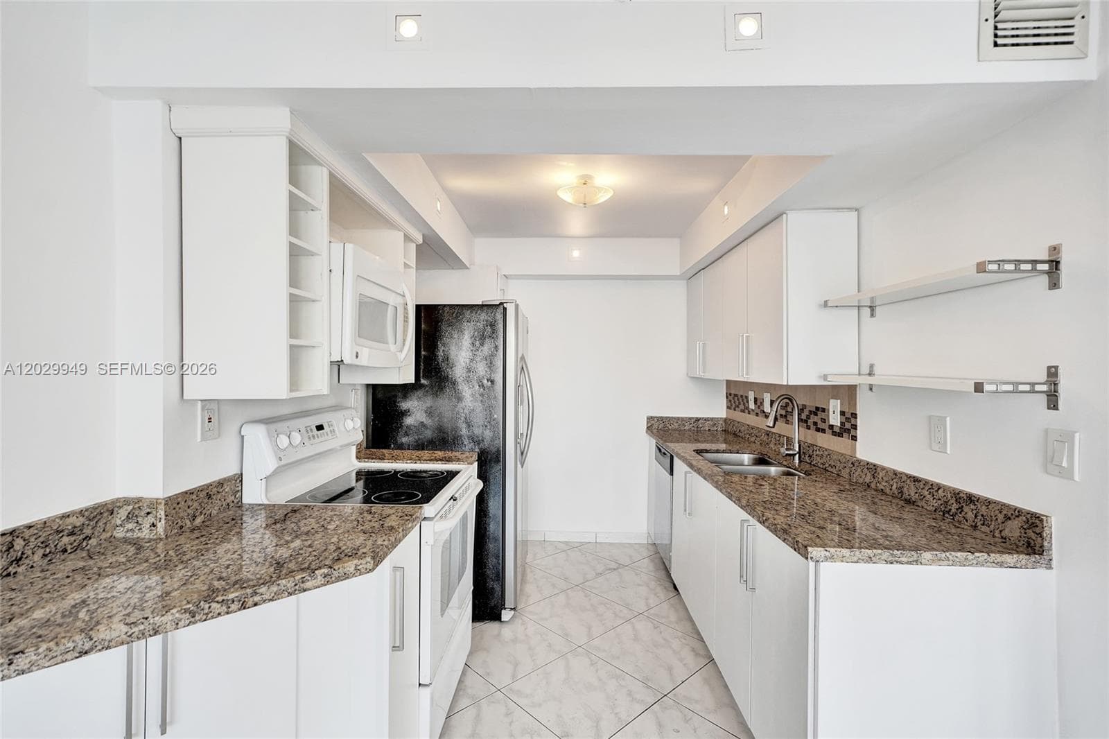 Fairview House · #S403 in Sunny Isles Beach - Photo 4