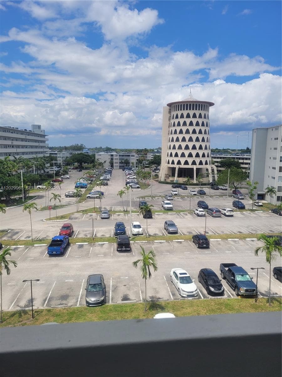 JADE WINDS GROUP - · #611-2 in Miami - Photo 26