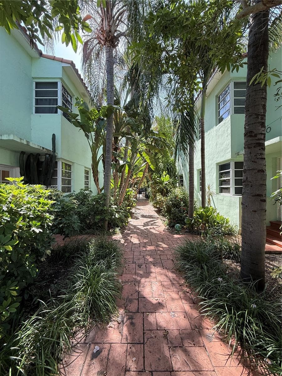 601 CONDO · #3 in Miami Beach - Photo 8