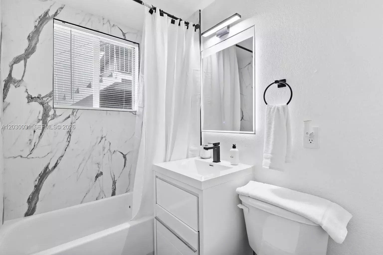 AQUAMARINA CONDO · #2 in Miami Beach - Photo 15