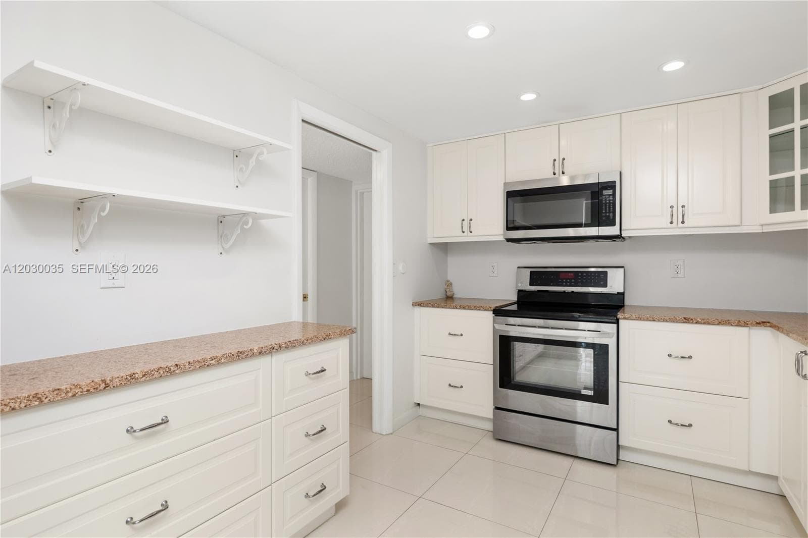 CAPE FLORIDA CLIB CONDO P · #207 in Key Biscayne - Photo 4