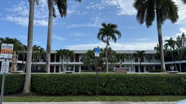 COLONIAL HOUSE CONDO · #508 in Hallandale Beach - Photo 12