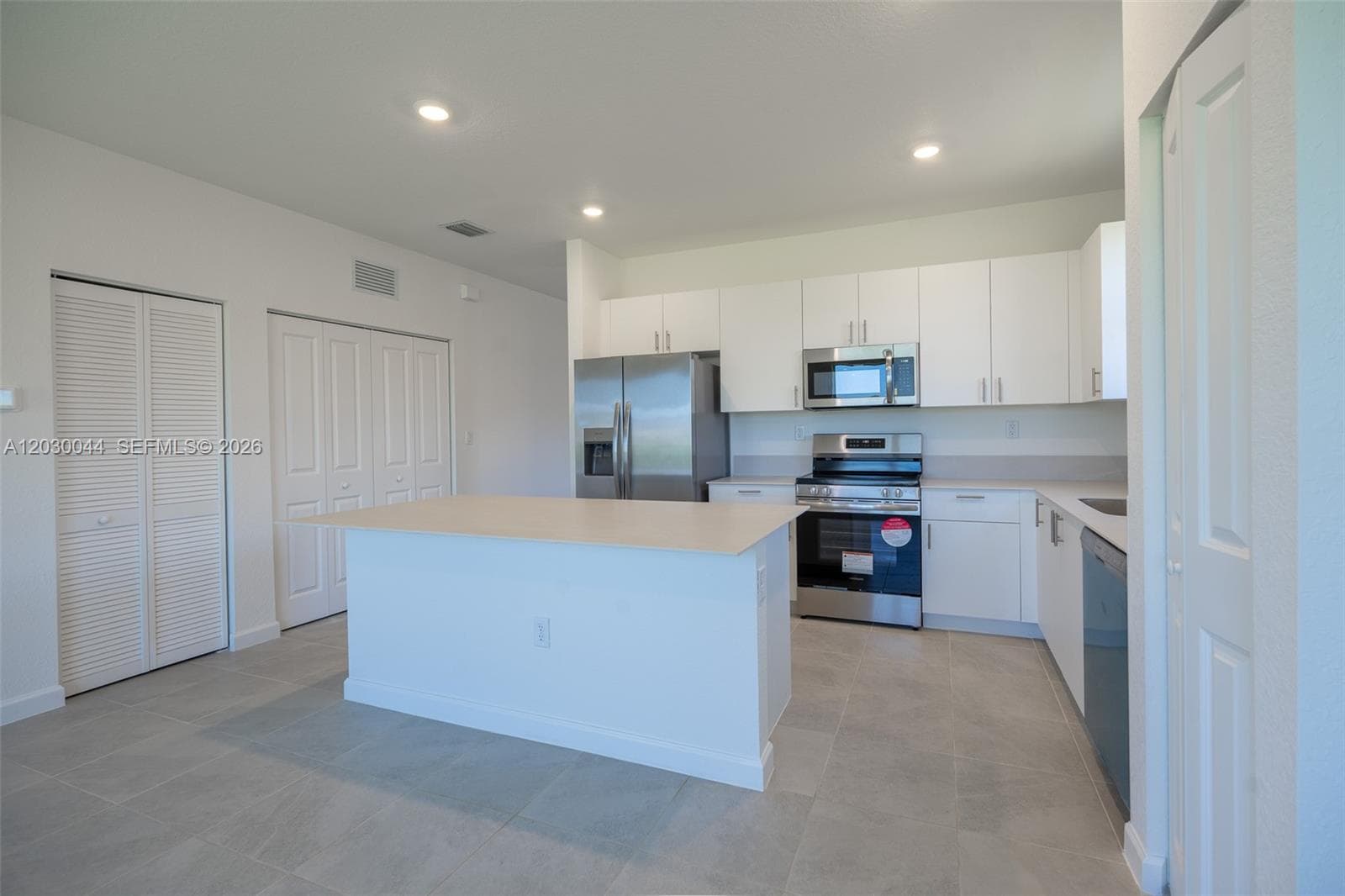 2988 SE 25th Ave #0 photo 18