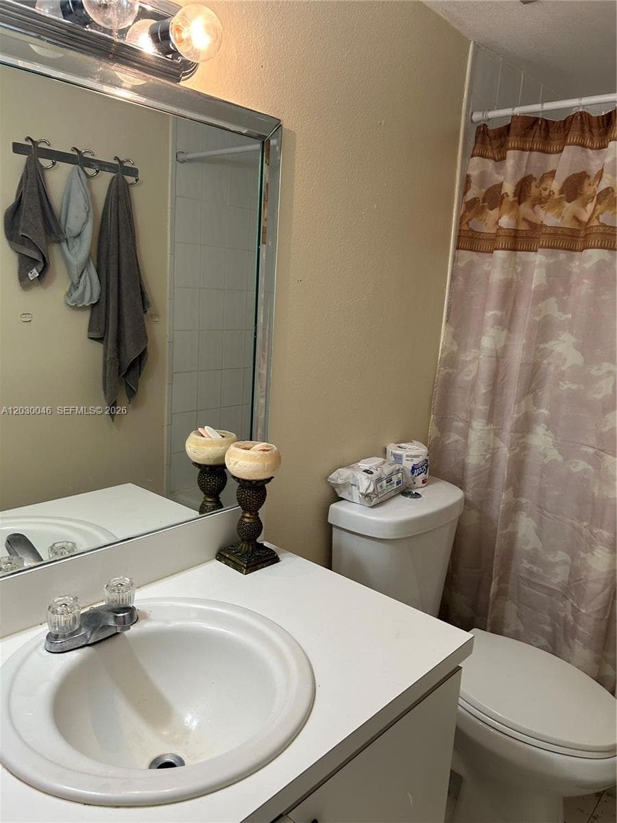 VENETIAN GARDENS AT COUNT · #K104 in Hialeah - Photo 2