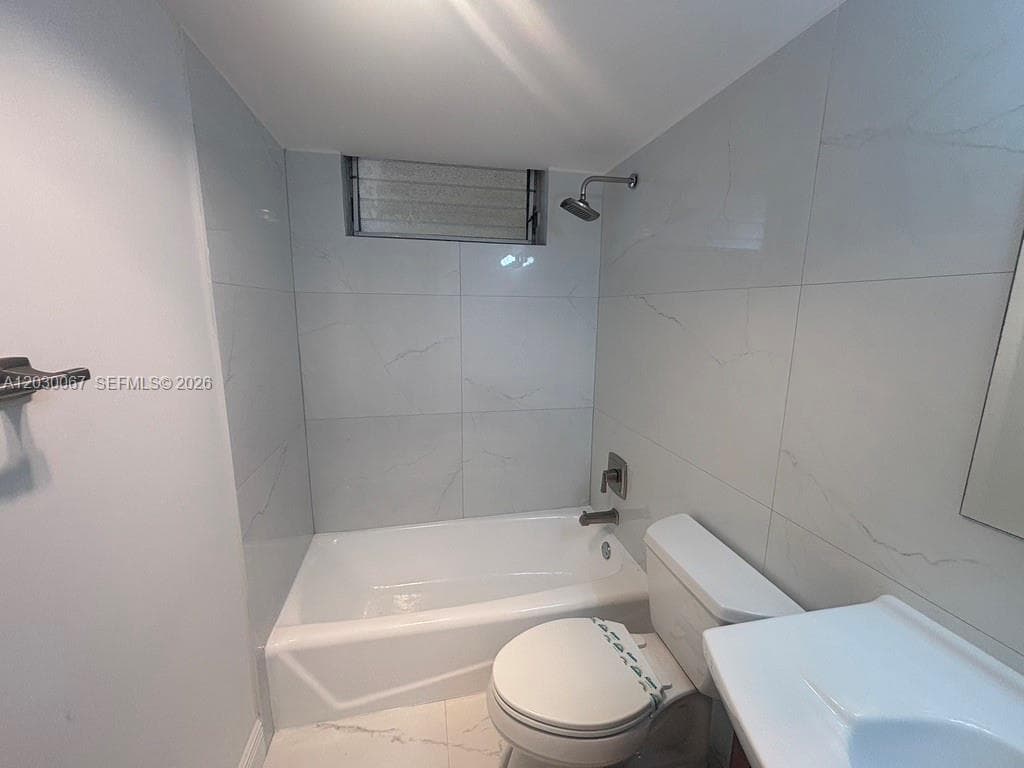 POINT EAST ONE CONDO-BLDG · #C614 in Aventura - Photo 26