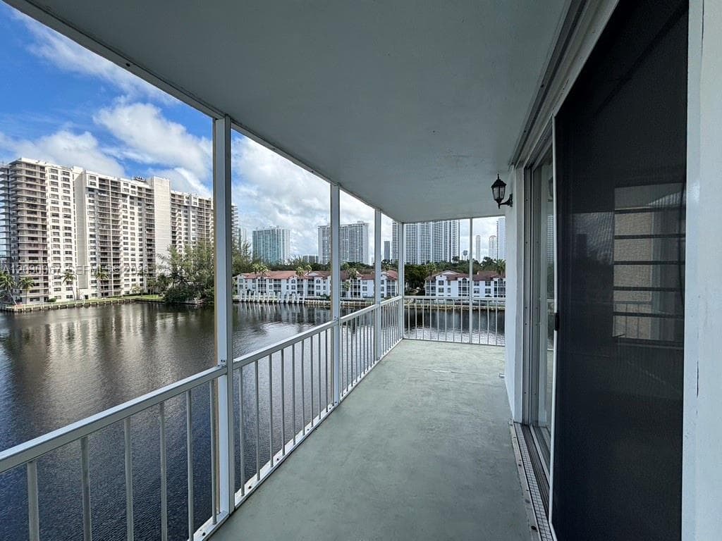 POINT EAST ONE CONDO-BLDG · #C614 in Aventura - Photo 29
