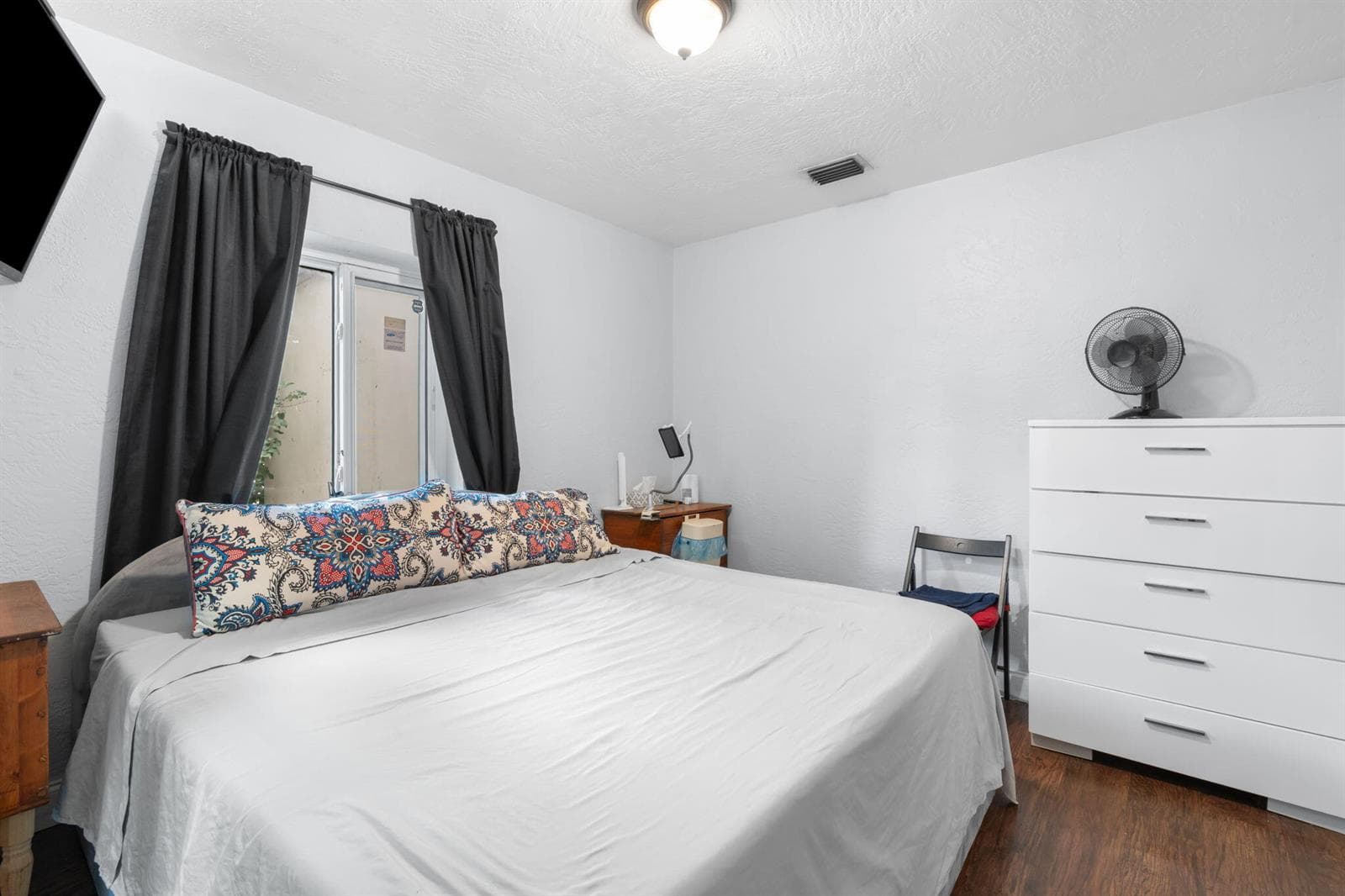 21-web-or-mls-2126 Washington St Hollywo