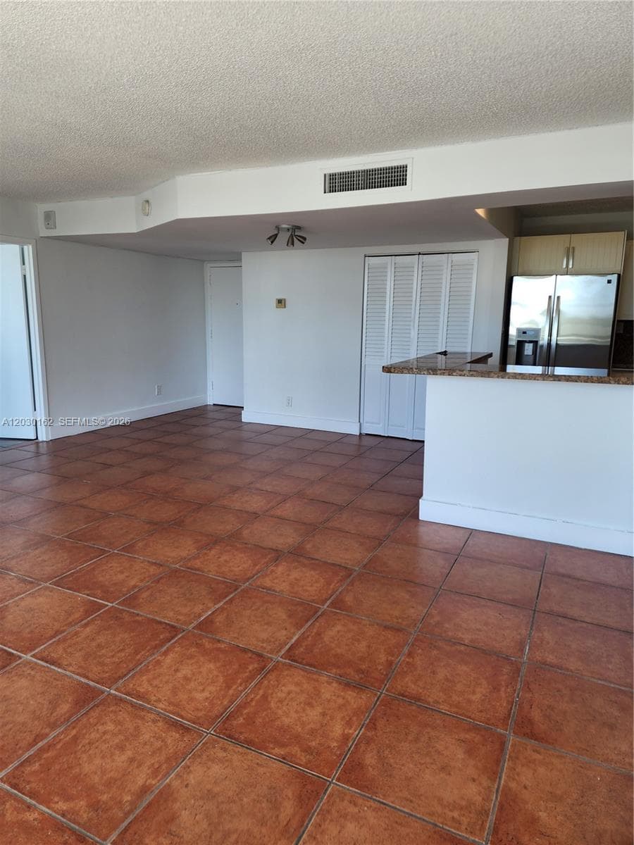 REEF EAST CONDO · #4J in North Miami Beach - Photo 10
