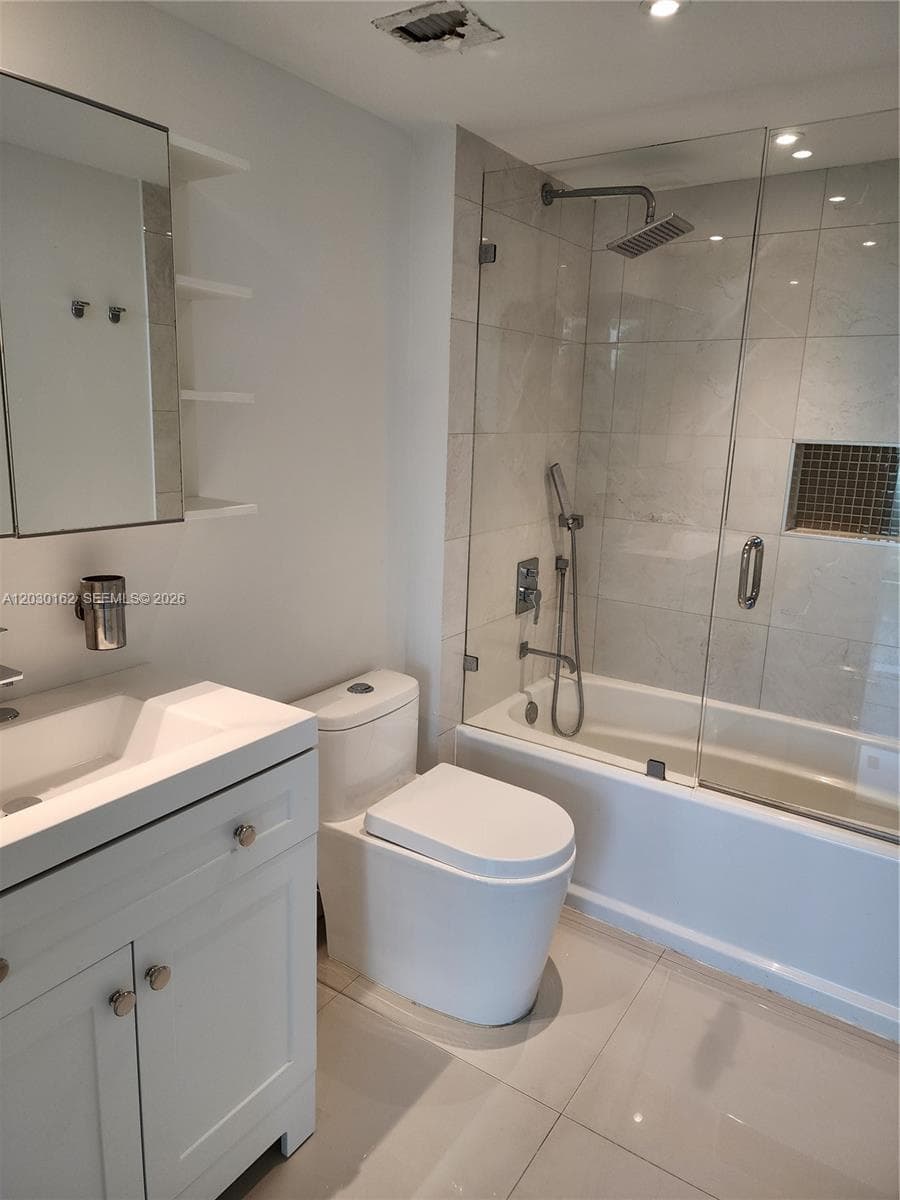 REEF EAST CONDO · #4J in North Miami Beach - Photo 15