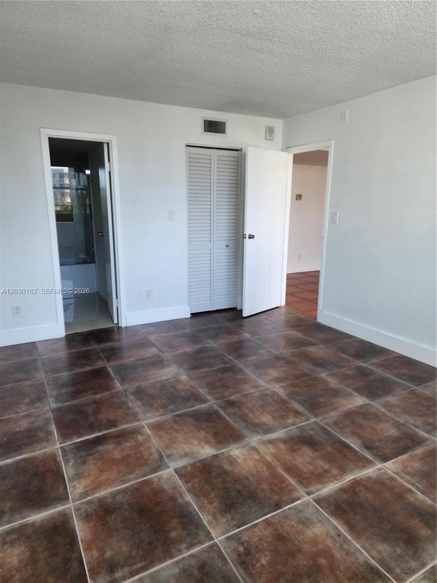 REEF EAST CONDO · #4J in North Miami Beach - Photo 8