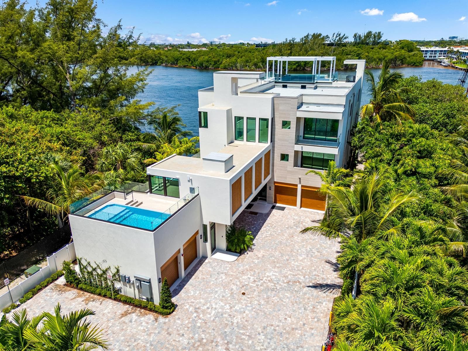 Manatee Pointe at Lago Mar - Unit Penthouse