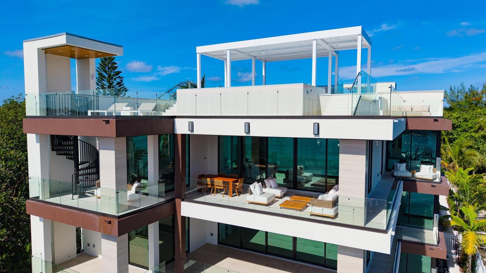 900 LAGO MAR