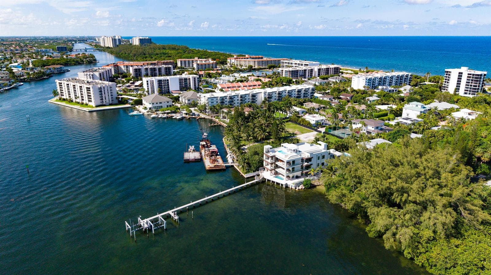 900 LAGO MAR