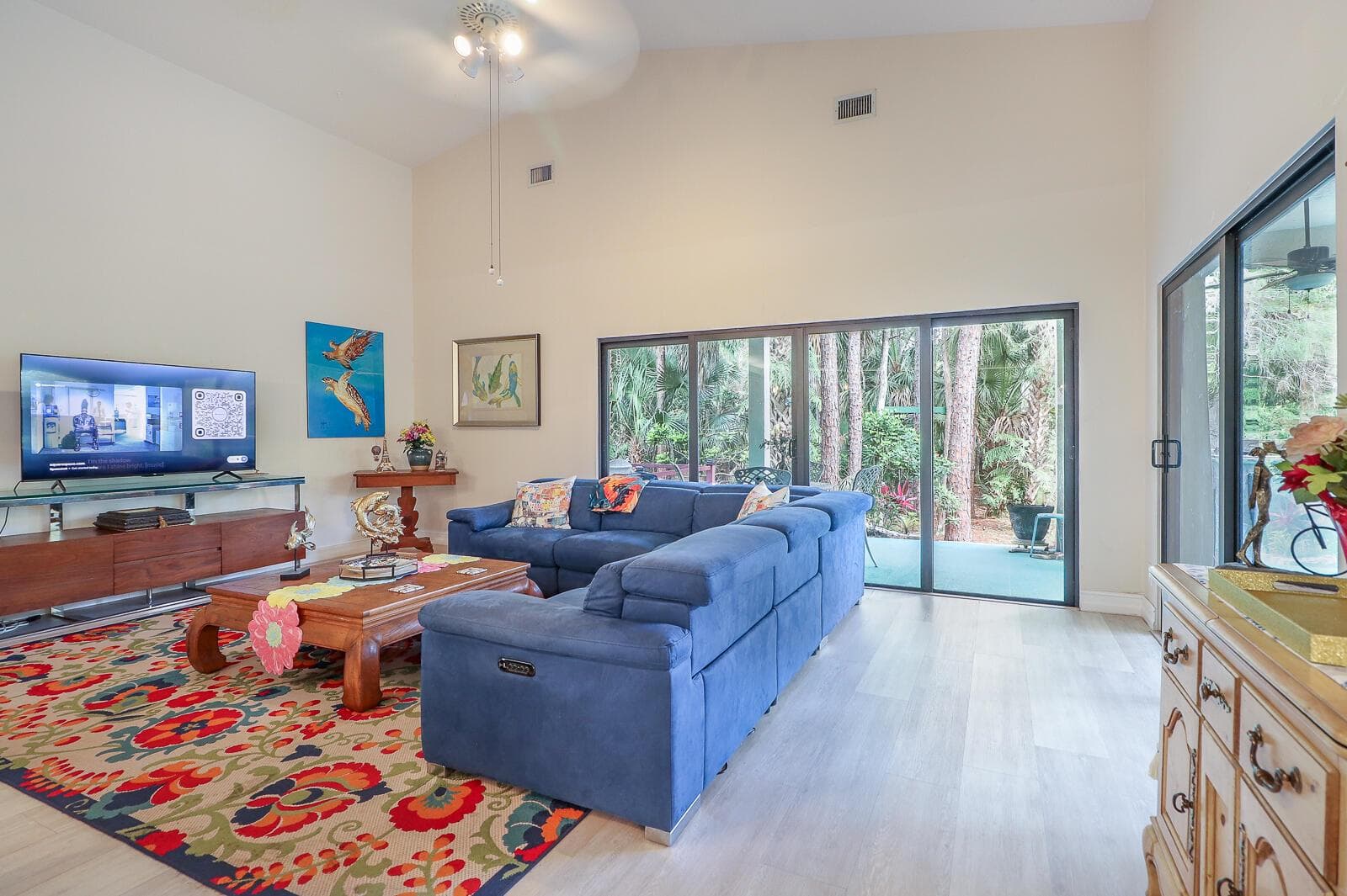 17-Family Room