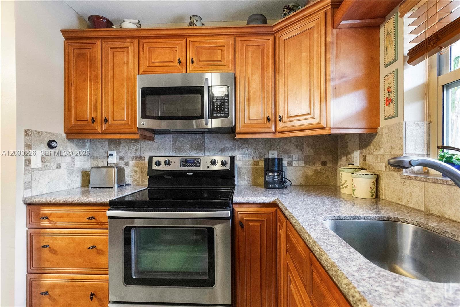 Santa Monica Condo · #205A in Hollywood - Photo 3