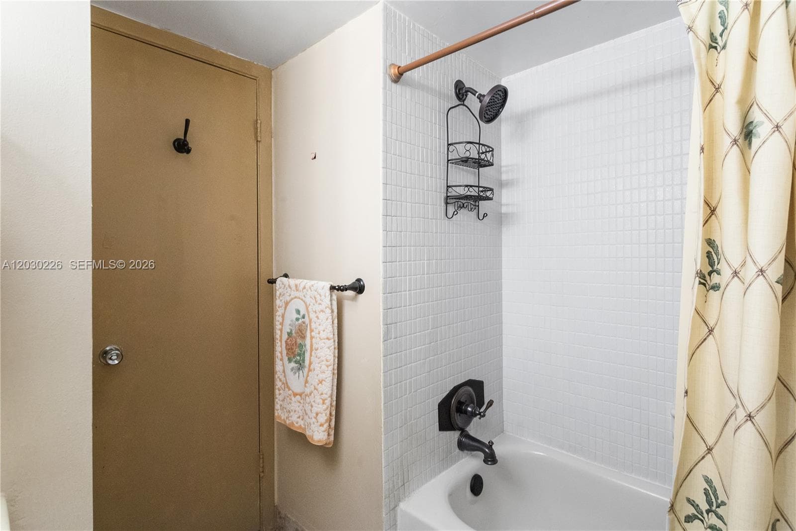 Santa Monica Condo · #205A in Hollywood - Photo 11
