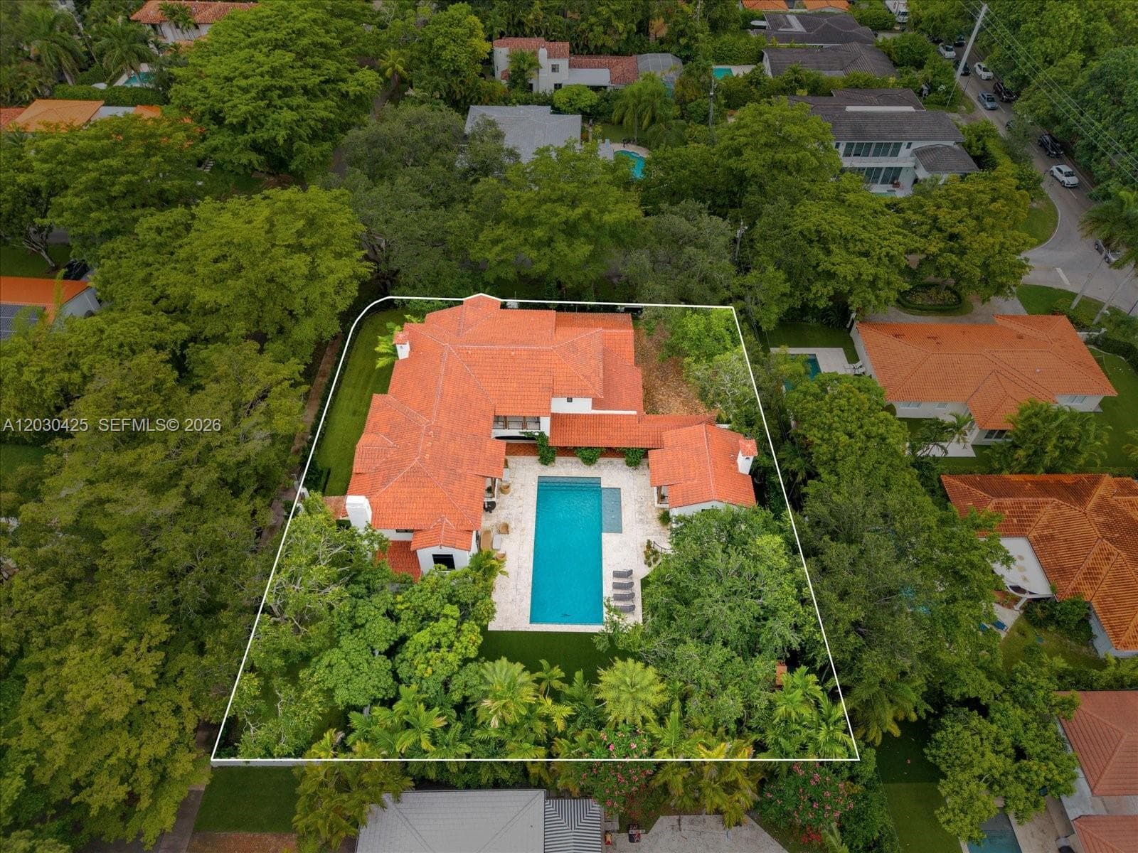 545 San Antonio Ave photo 4