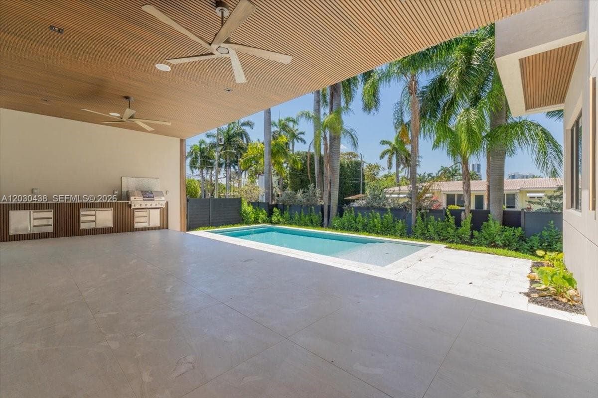 1380 Hollywood Blvd photo 49