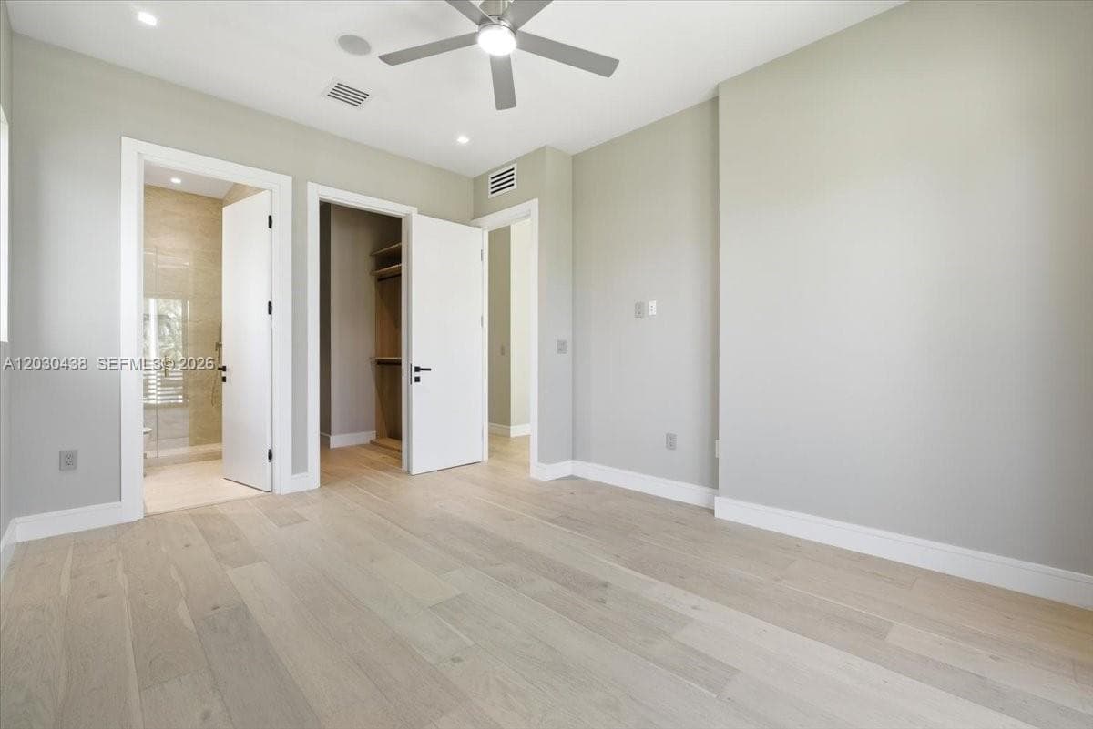 1380 Hollywood Blvd photo 37