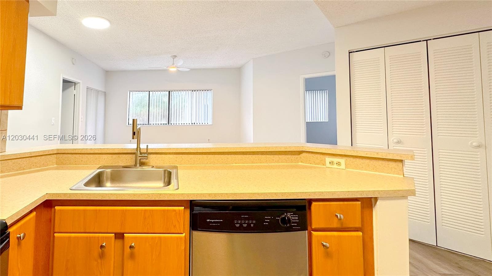 MARINA OAKS CONDO · #107 in Fort Lauderdale - Photo 2