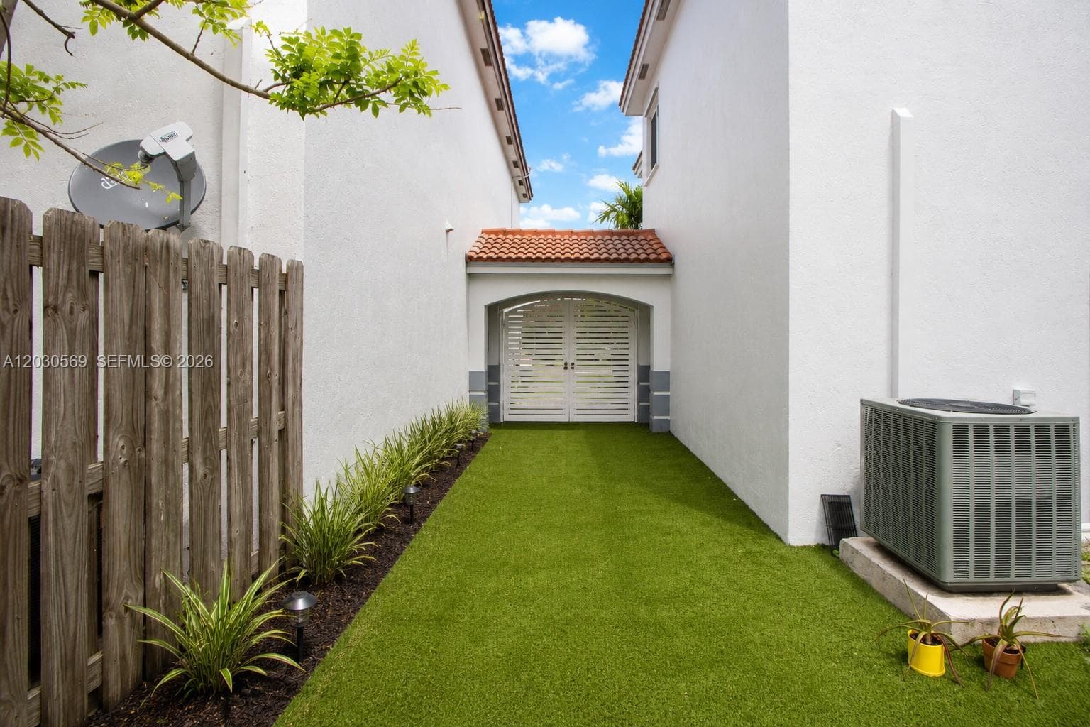 2564 SW 147th Path photo 22