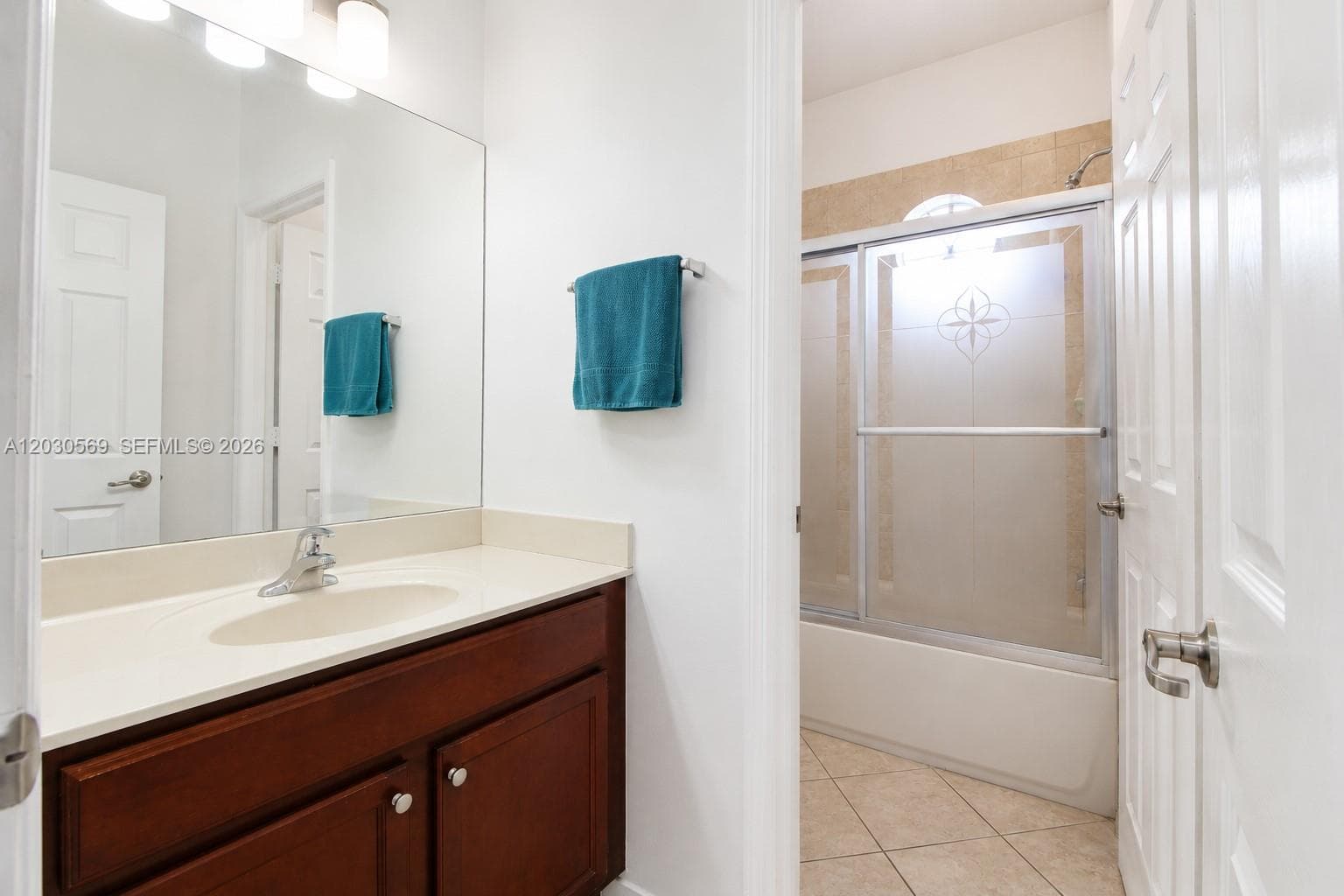2nd Bathroom 2nd floor