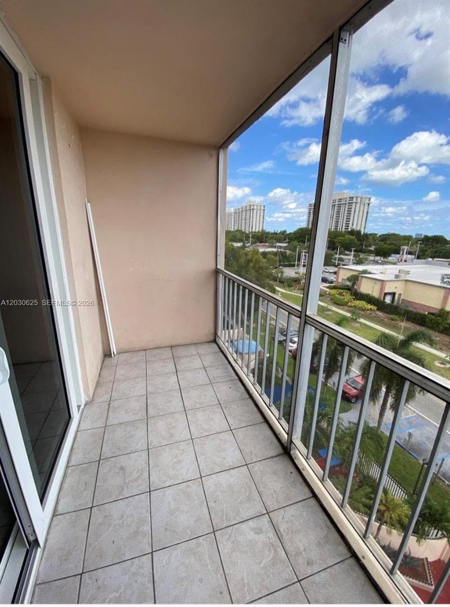 HarborPointeofMiamiCondo · #409 in Miami - Photo 12