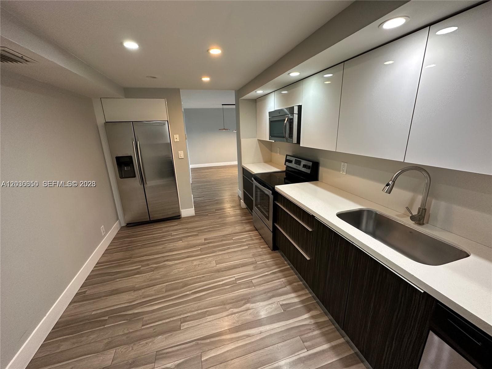 OLYMPUS CONDO PHASE · #705 in Hallandale Beach - Photo 7