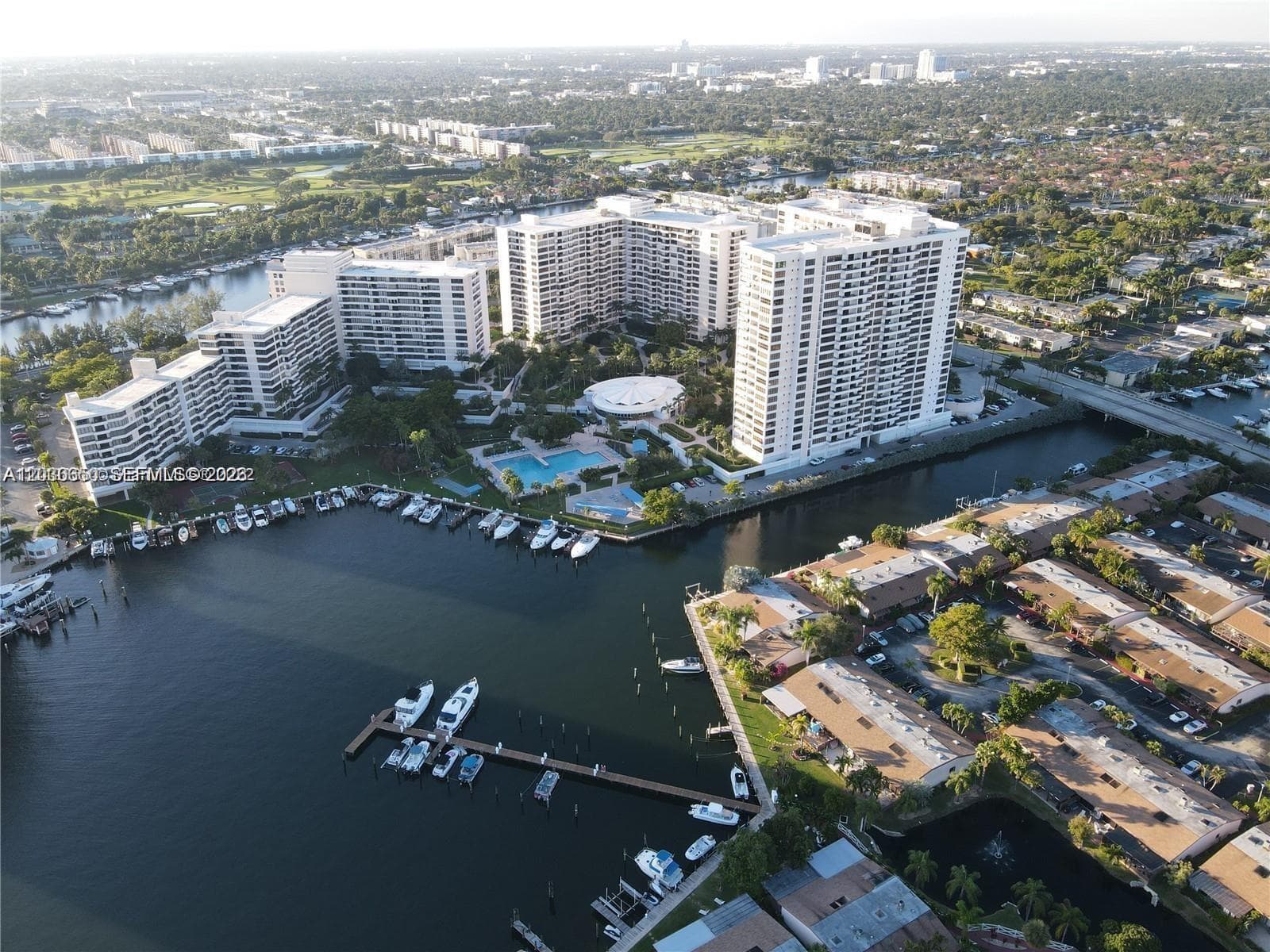 OLYMPUS CONDO PHASE · #705 in Hallandale Beach - Photo 34