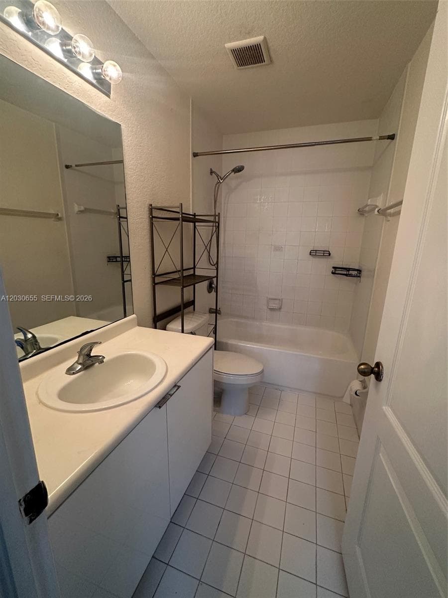 2330 SE 10th St #2330 photo 12
