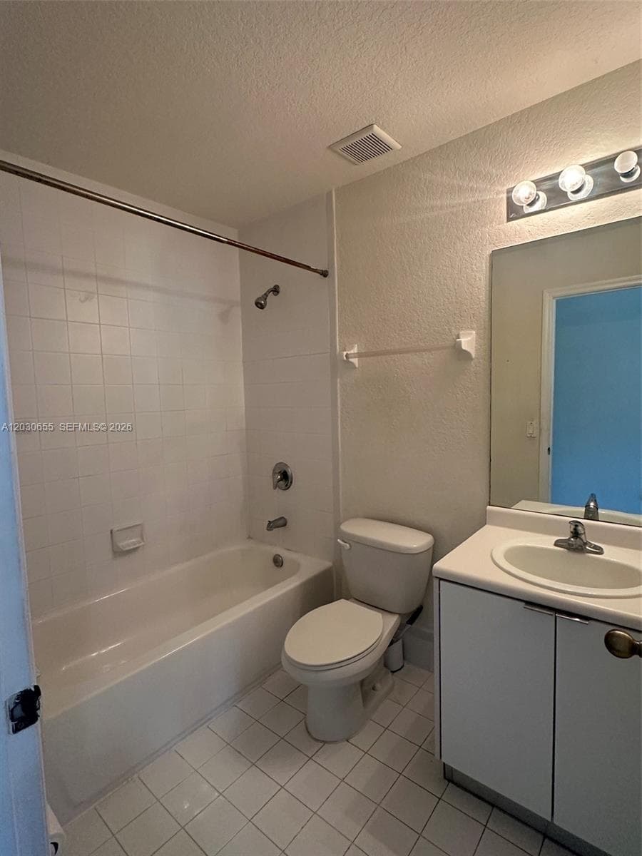 2330 SE 10th St #2330 photo 18