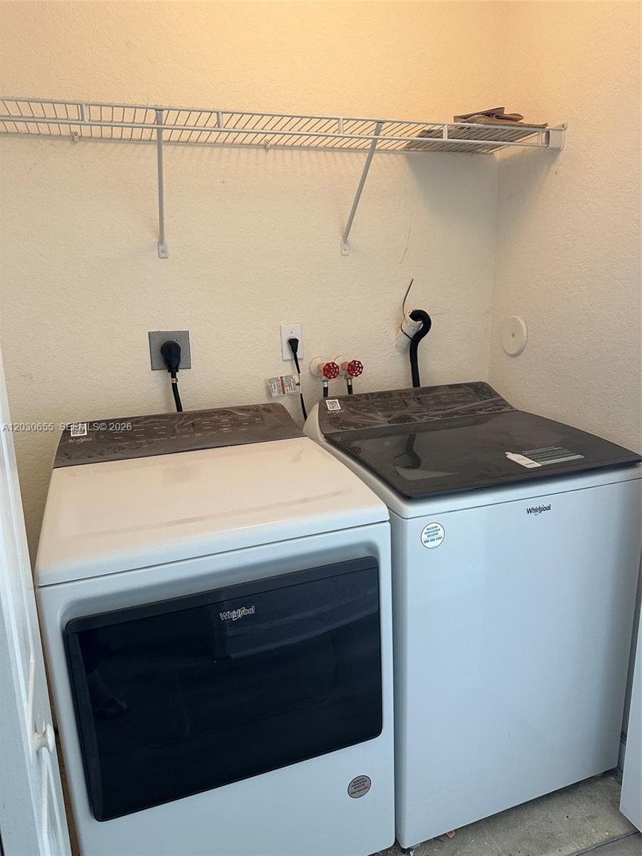 2330 SE 10th St #2330 photo 19