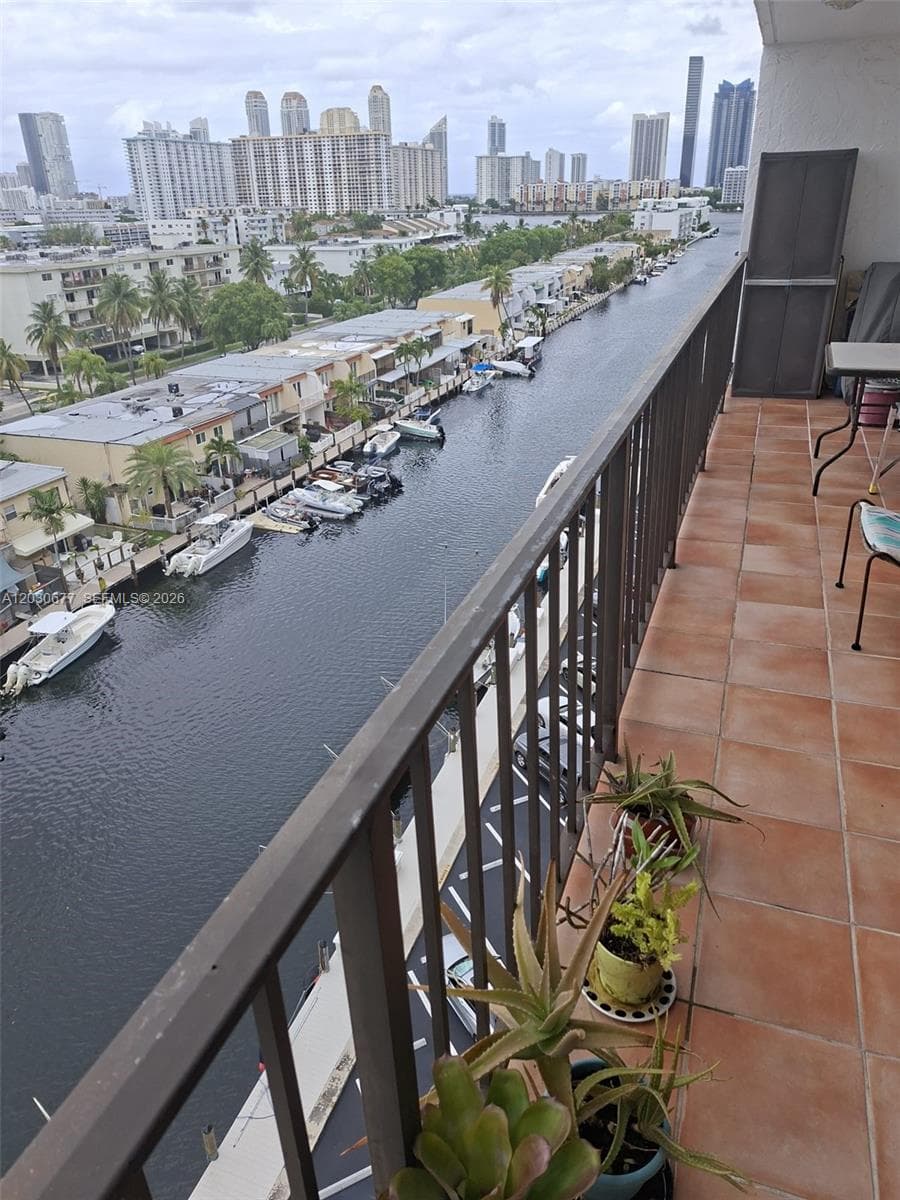 Coral Isle West Condo · #908 in North Miami Beach - Photo 18