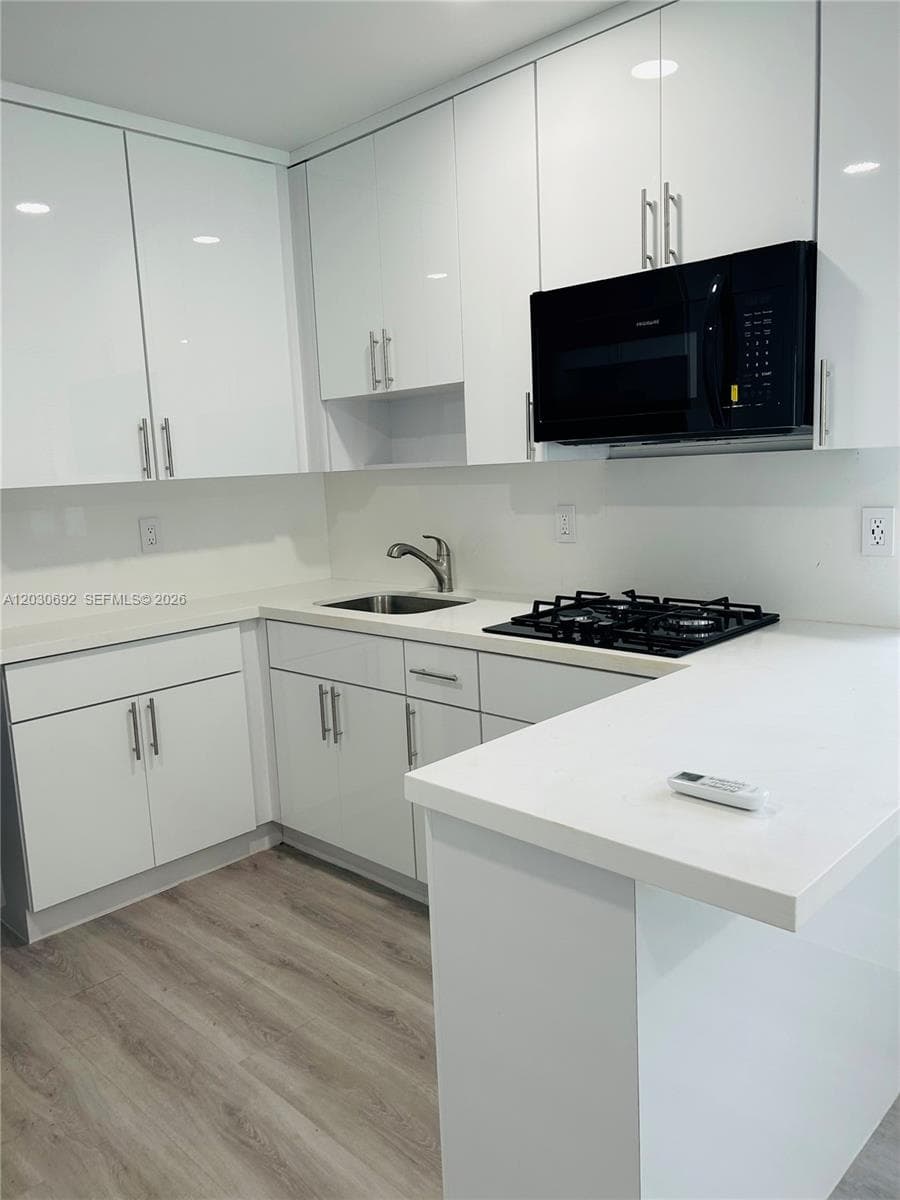 FAIRLAWN · #a in Miami - Photo 1