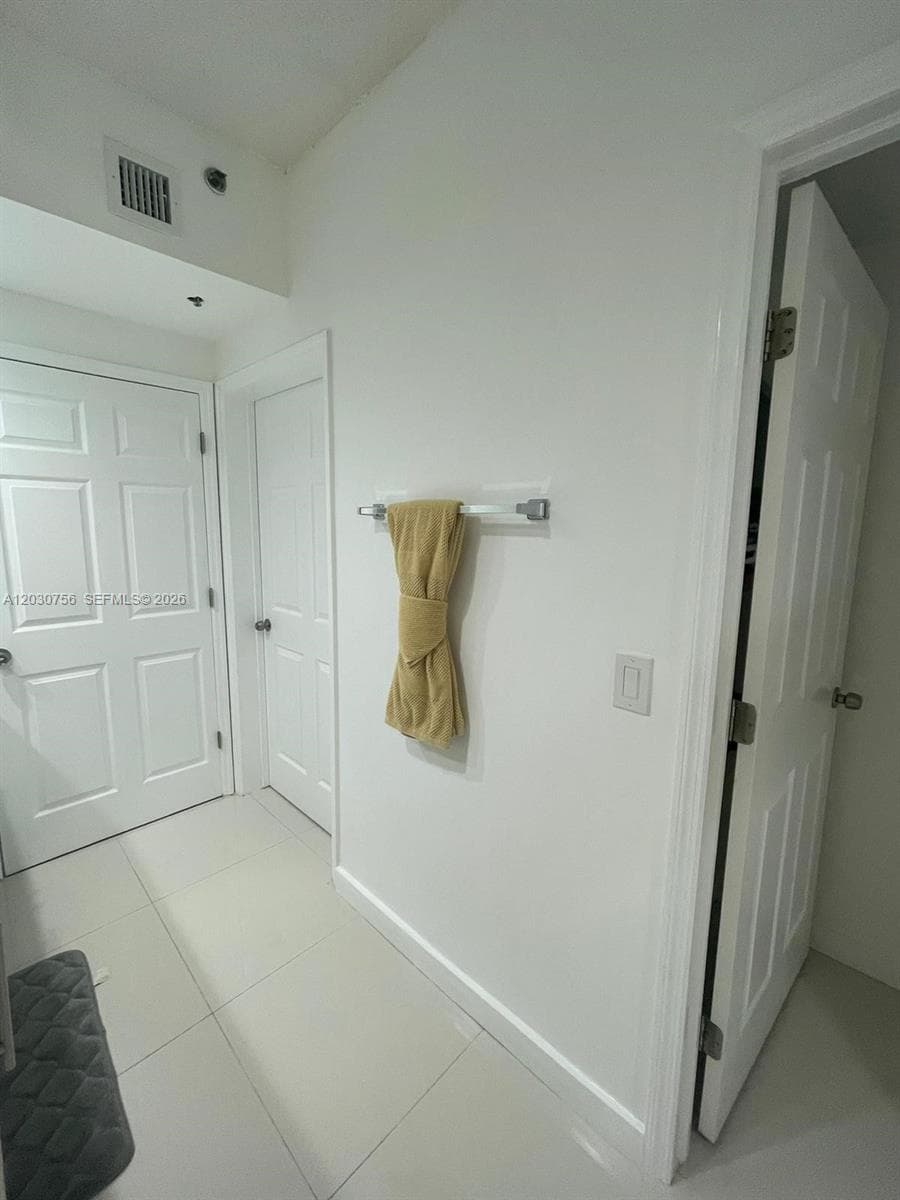 VILLAGE BY THE BAY CONDO · #12114 in Aventura - Photo 6