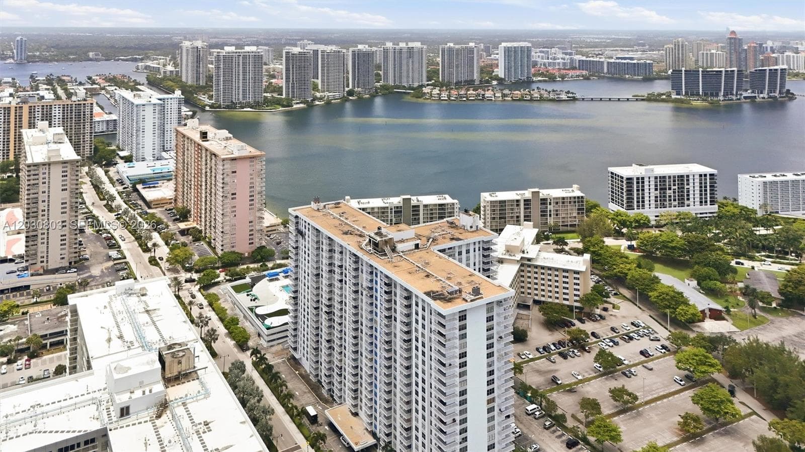 WINSTON TOWERS · #901 in Sunny Isles Beach - Photo 3